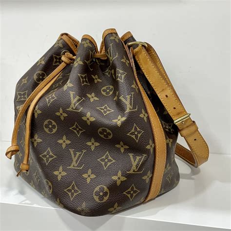 secchiello louis vuitton